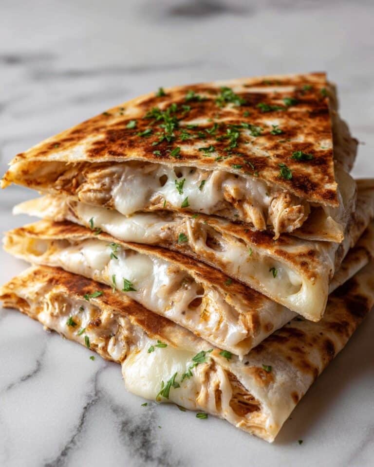 Cheesy Garlic Chicken Wraps Recipe